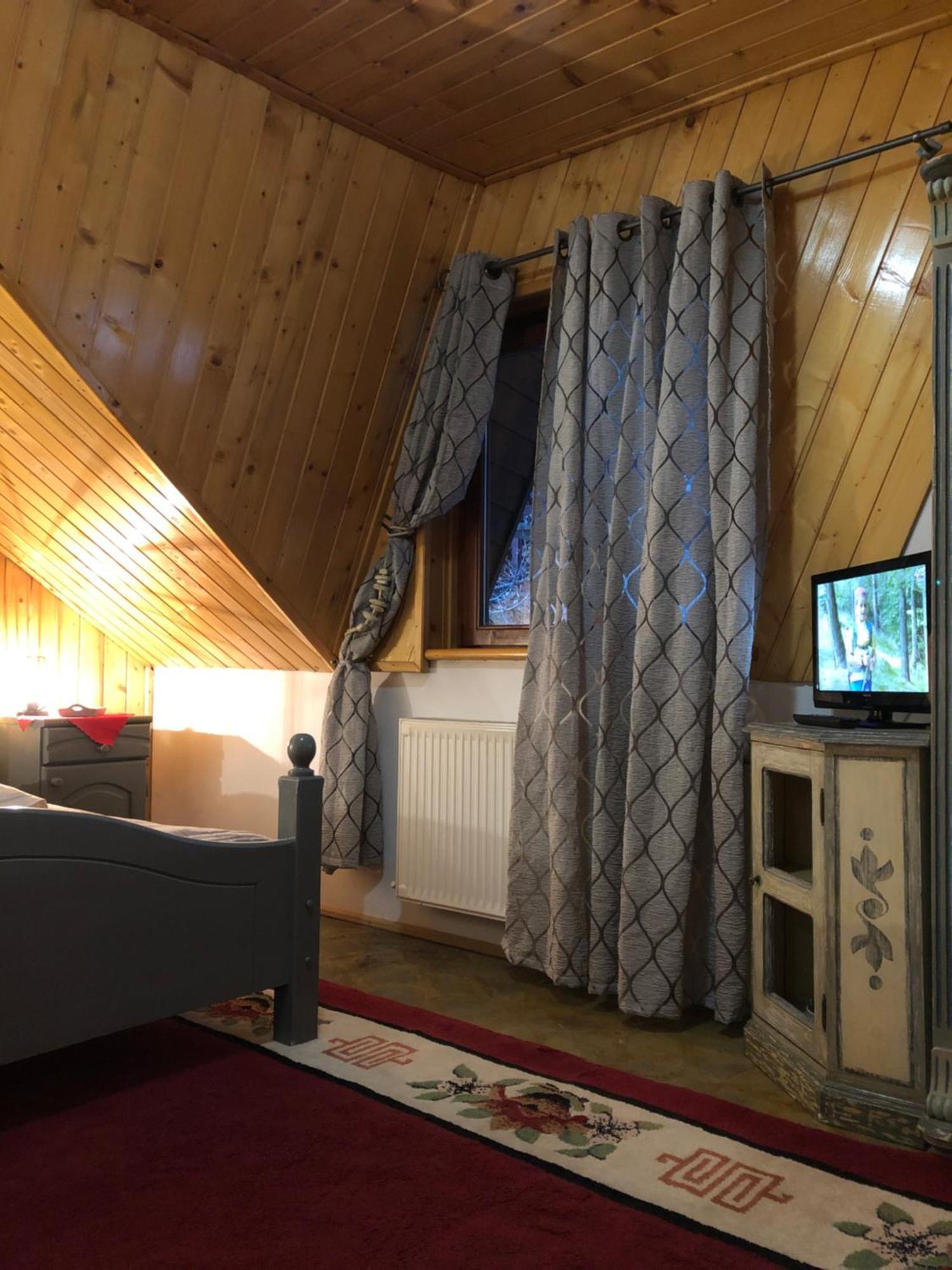 Rem'S Pension Rîşnov Esterno foto