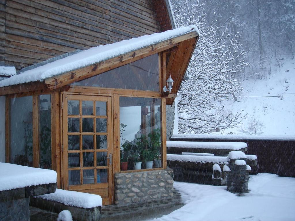 Rem'S Pension Rîşnov Esterno foto
